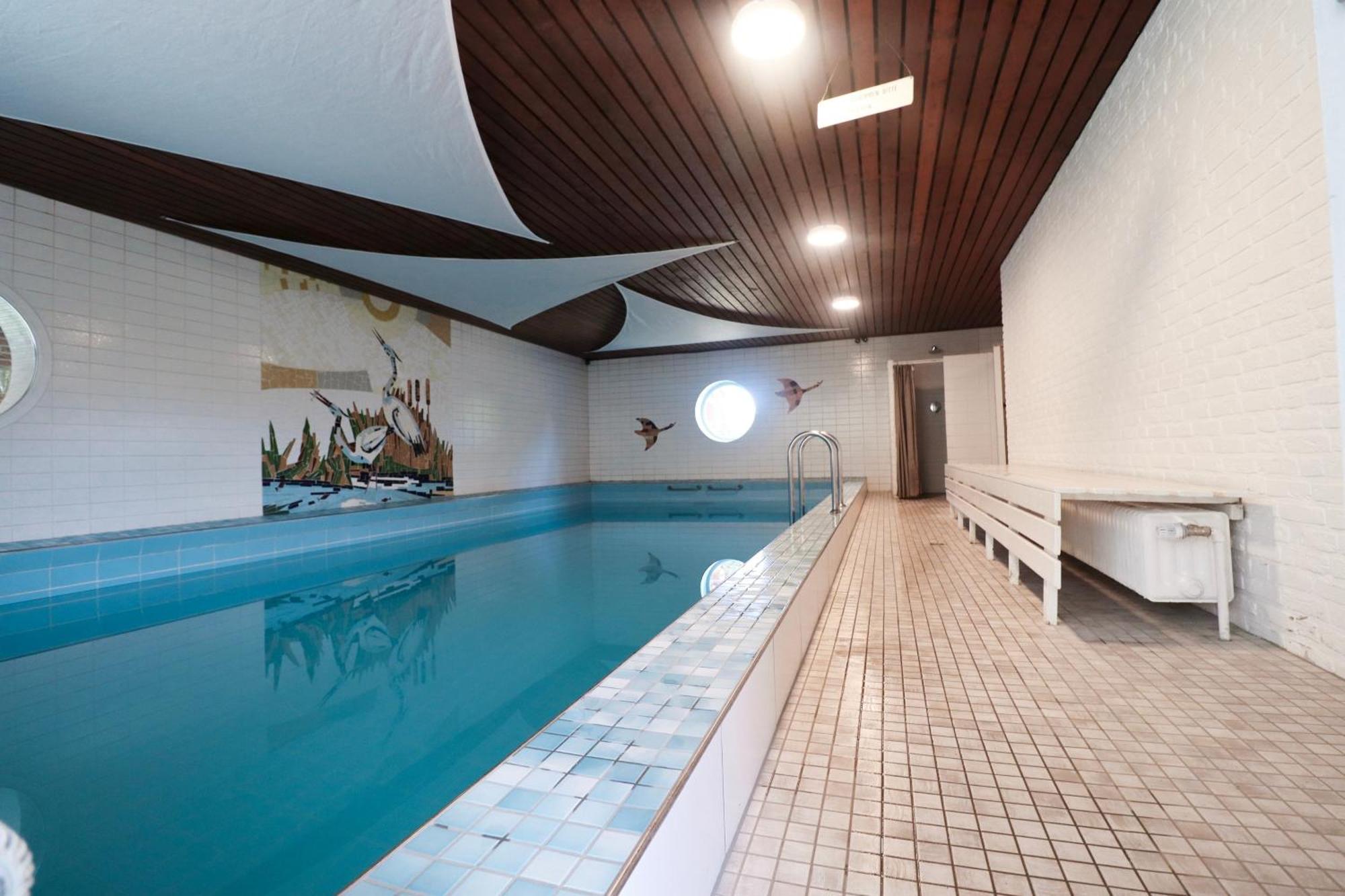 Wellnesshaus Blumenwiese Auf Dem Ostsee Ferienhof Mit Sauna-Whirlwanne Schwienkuhl Esterno foto