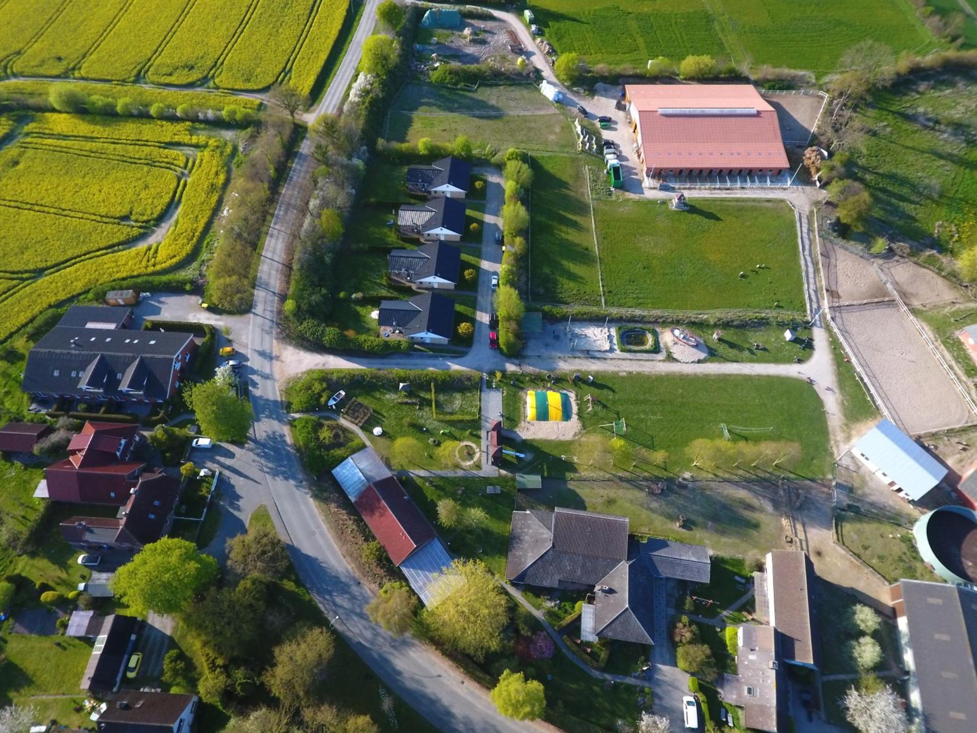 Wellnesshaus Blumenwiese Auf Dem Ostsee Ferienhof Mit Sauna-Whirlwanne Schwienkuhl Esterno foto